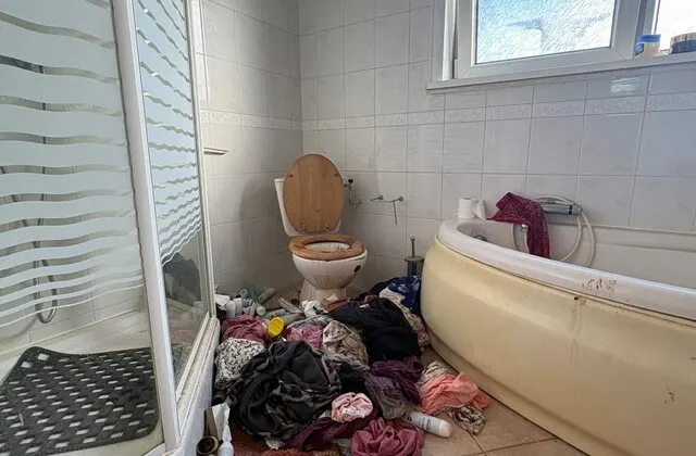 Rommelige kamer